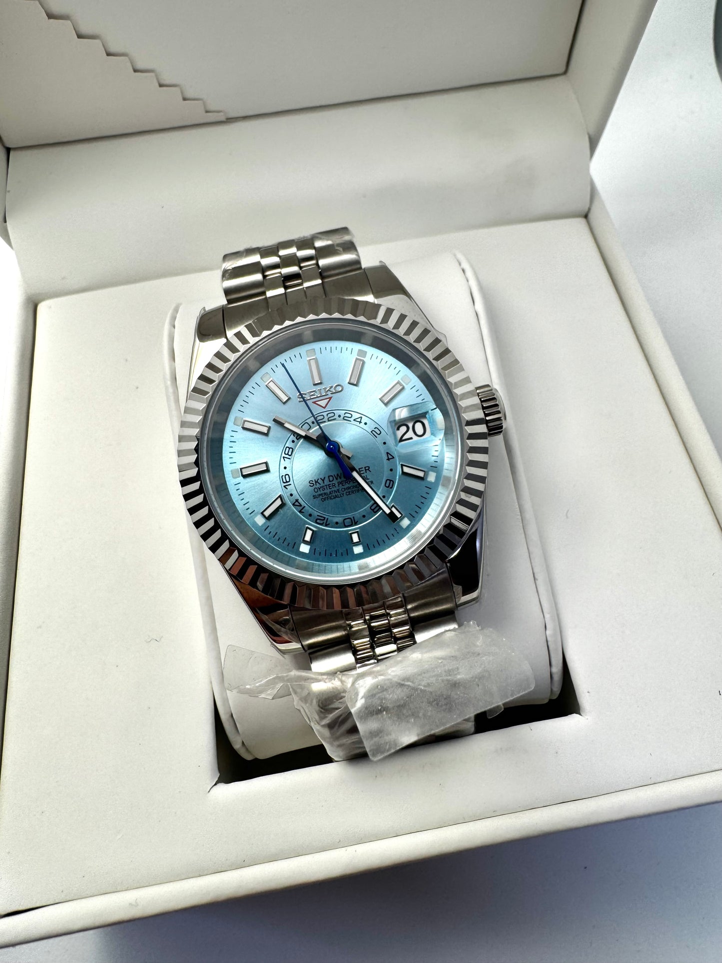 Seiko Sky Dweller 40mm