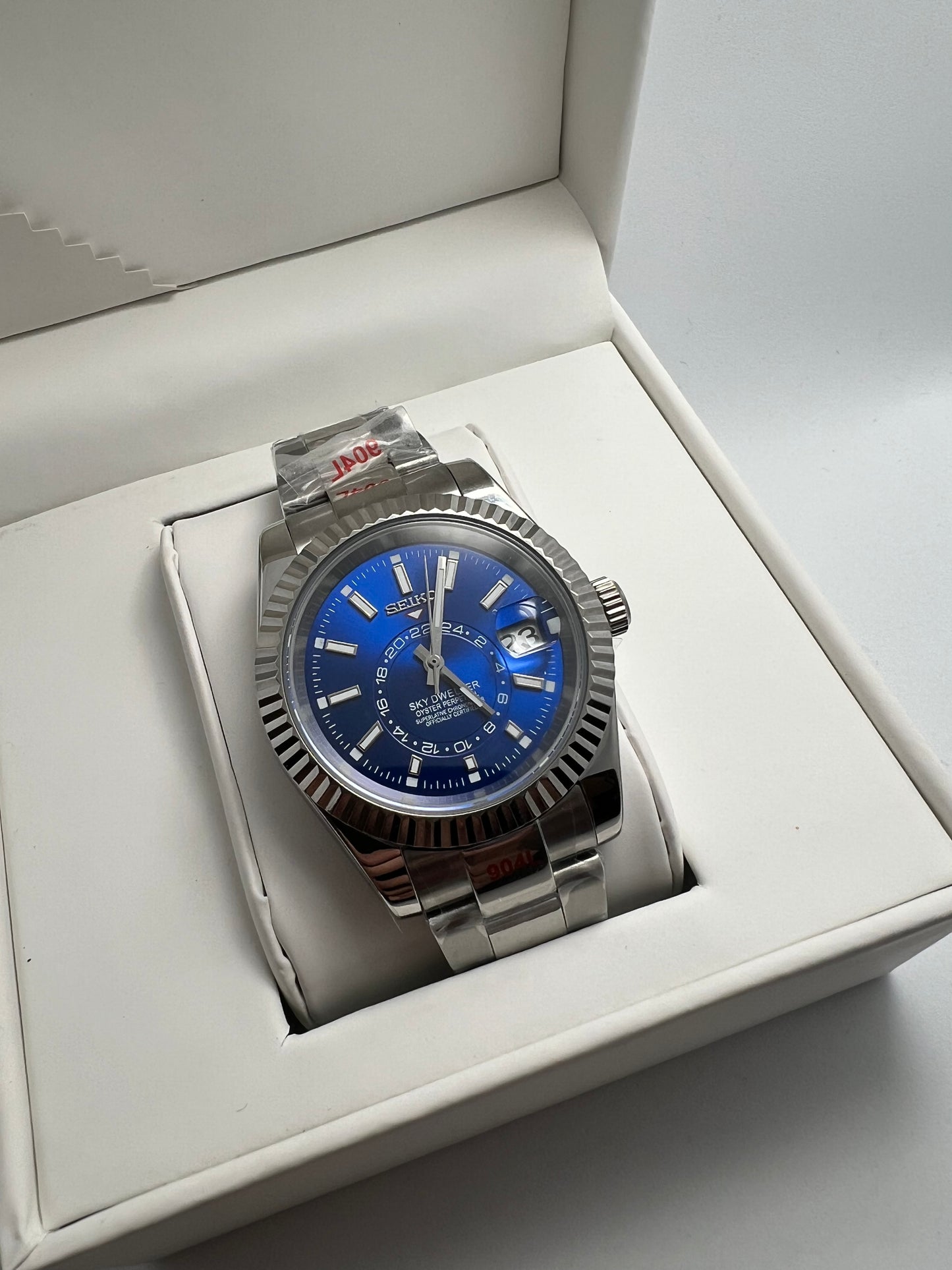Seiko Sky Dweller 40mm