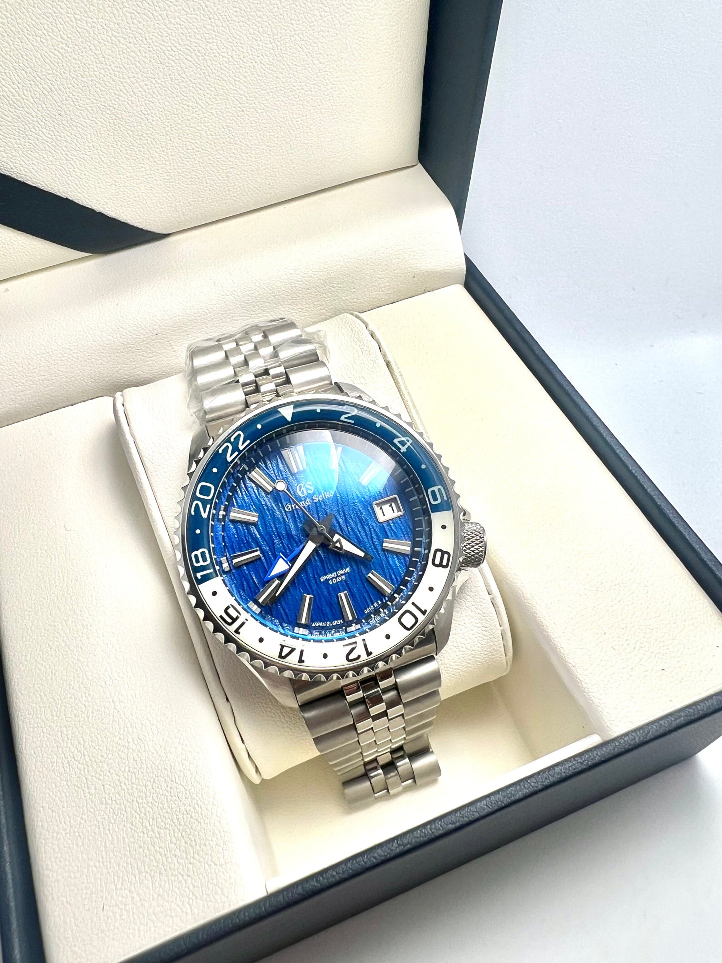 Grand Seiko Custom Mod NH34 (GMT) AllWatchMods