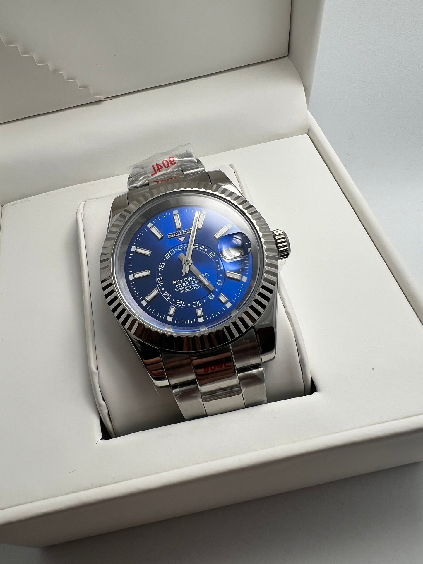 Seiko Sky Dweller 40mm