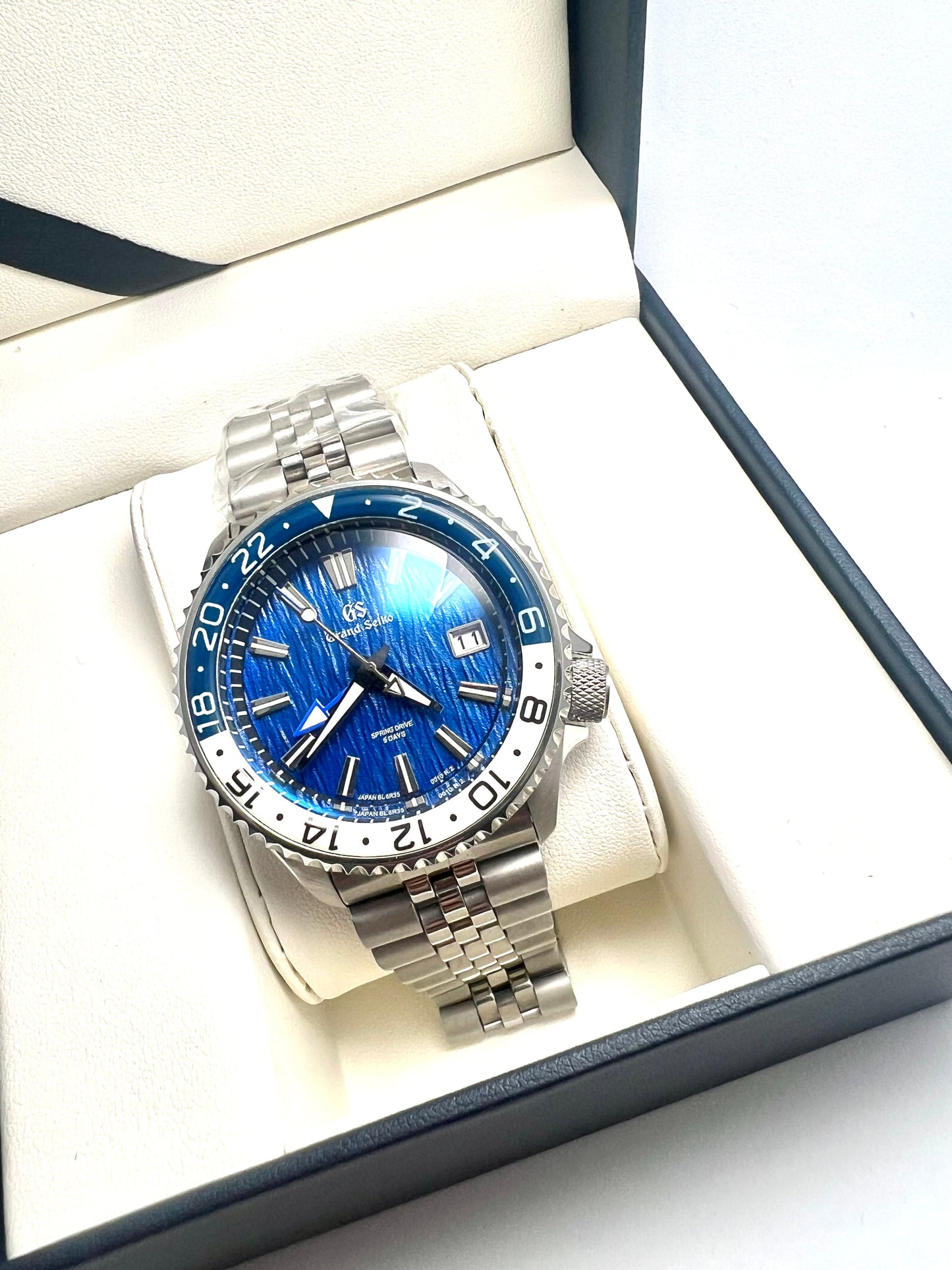 Grand Seiko Custom Mod NH34 (GMT) AllWatchMods