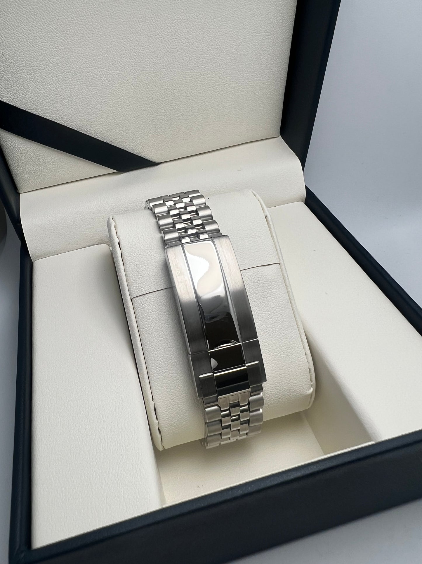 Seiko Sky Dweller 40mm