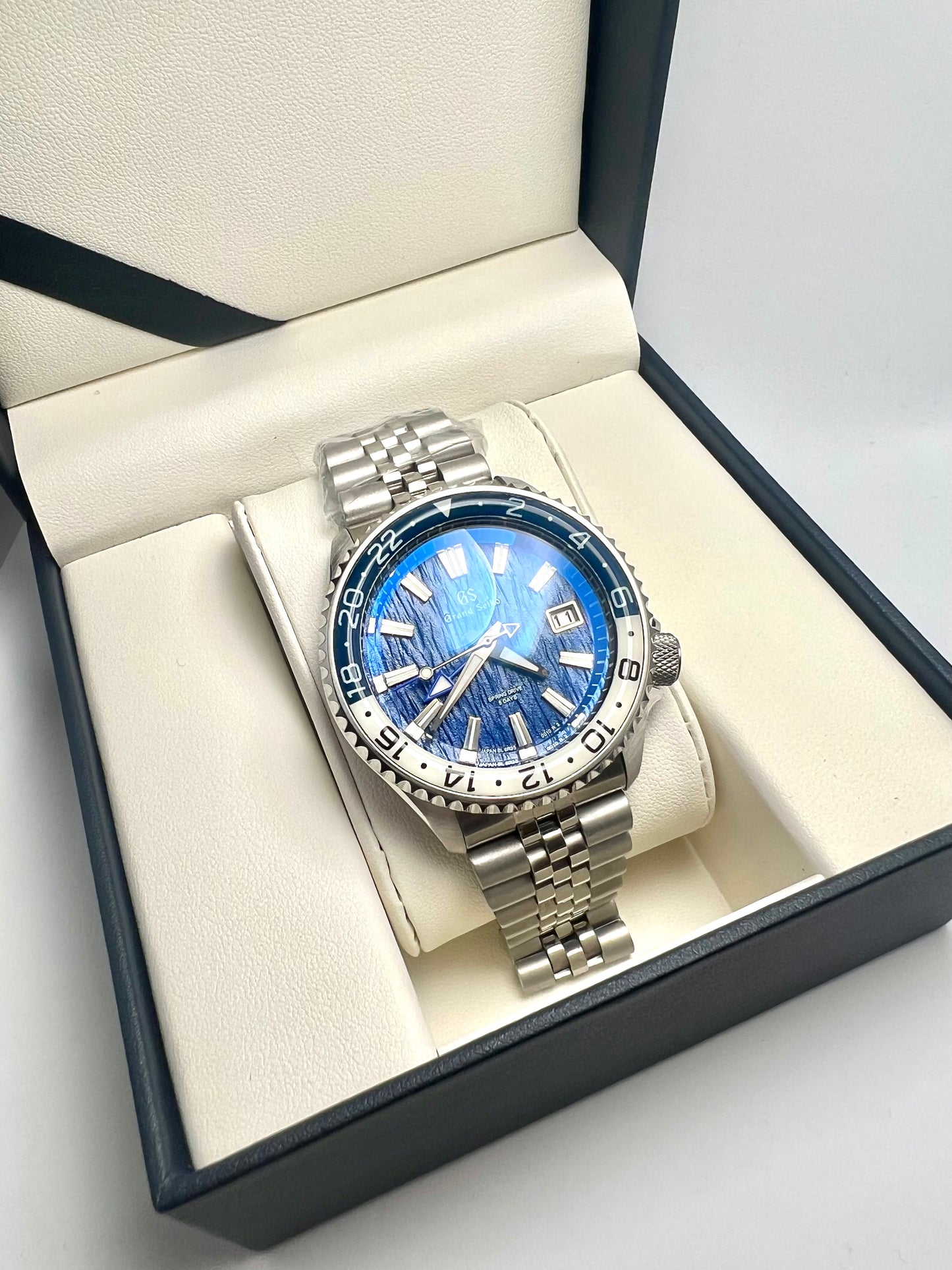 Grand Seiko Custom Mod NH34 (GMT) AllWatchMods