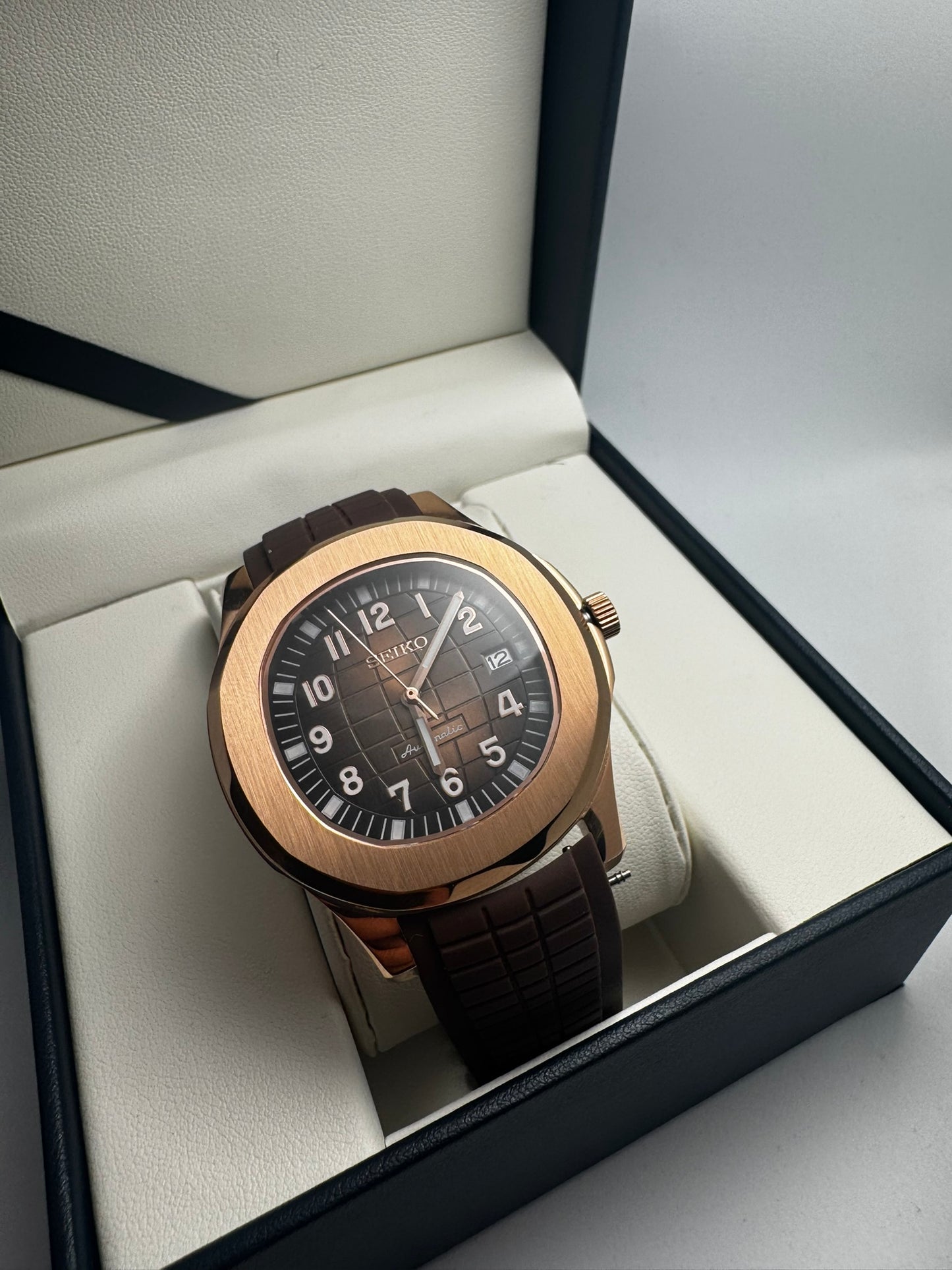 Seiko Aquanaut Rose Gold